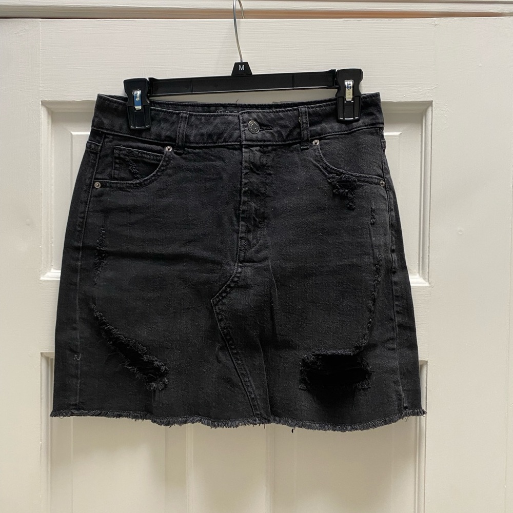 Denim ripped skirt